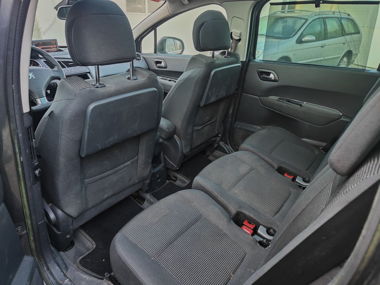 Foto Peugeot 5008 12