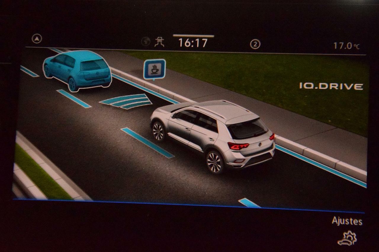 Foto Volkswagen T-Roc 27