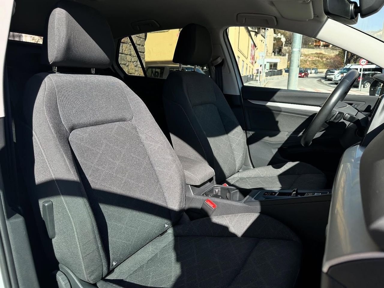 Foto Volkswagen Golf 9