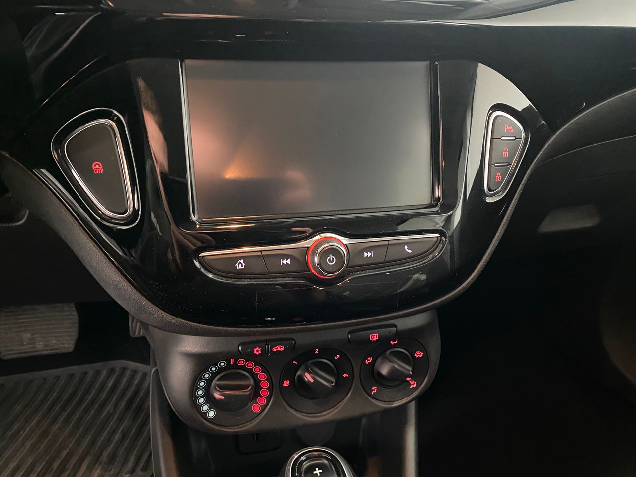 Foto Opel Corsa 12