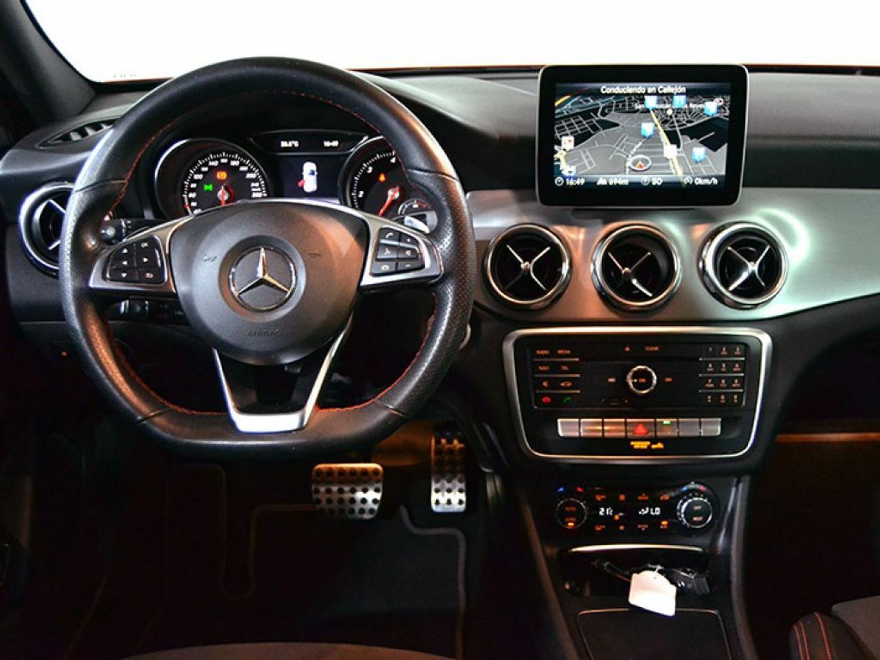 Foto Mercedes-Benz Clase GLA 16