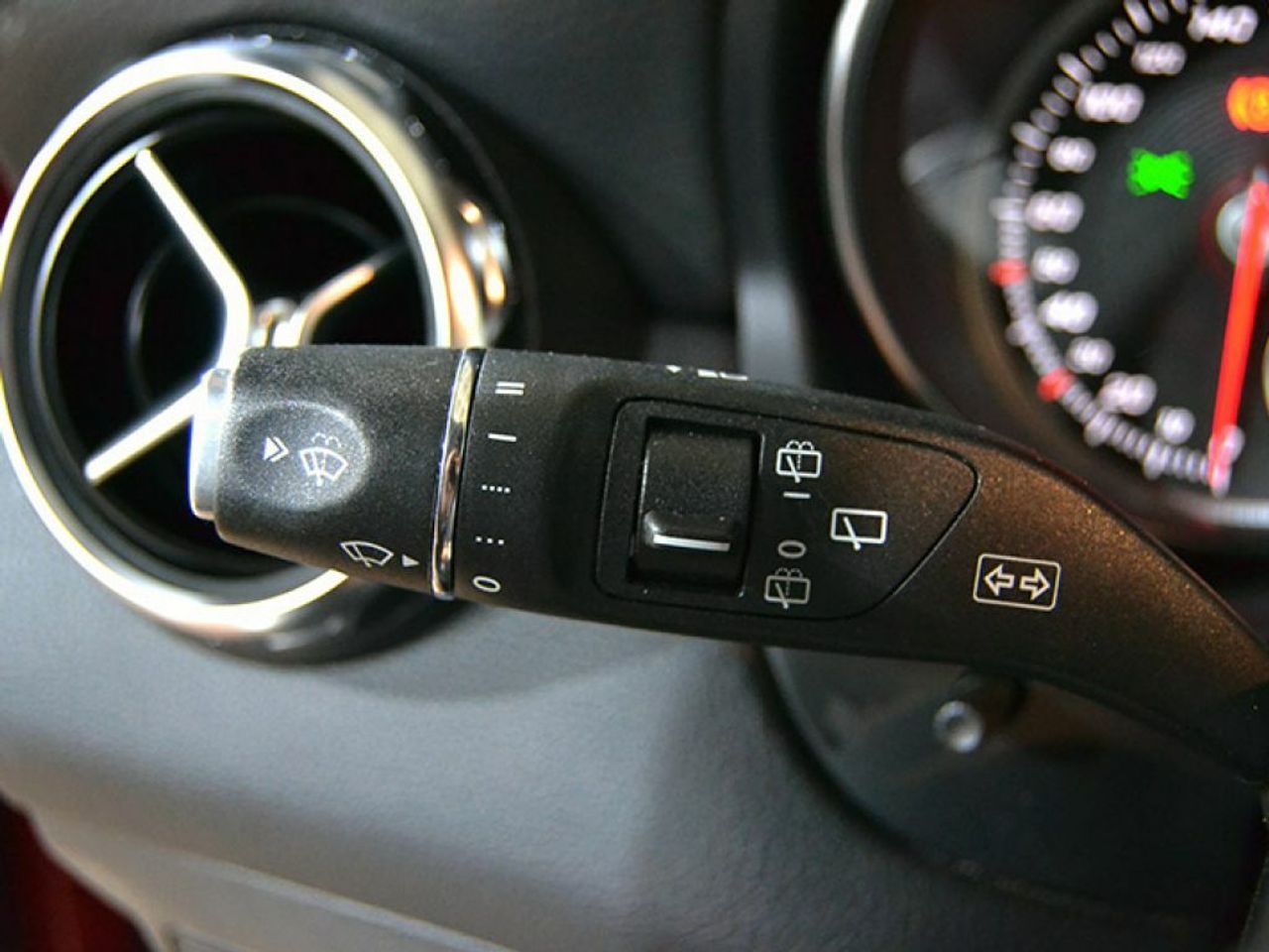 Foto Mercedes-Benz Clase GLA 20