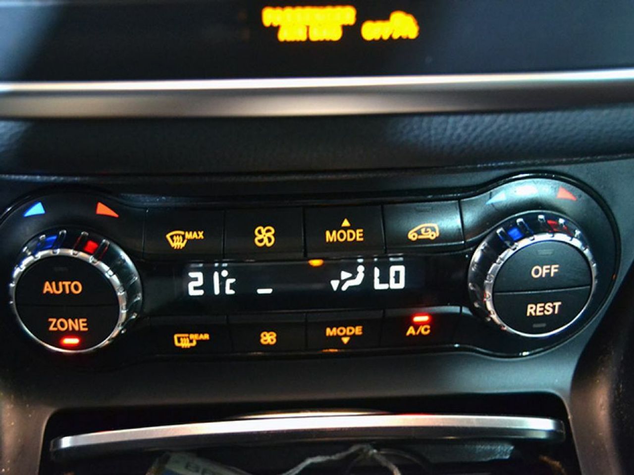 Foto Mercedes-Benz Clase GLA 29