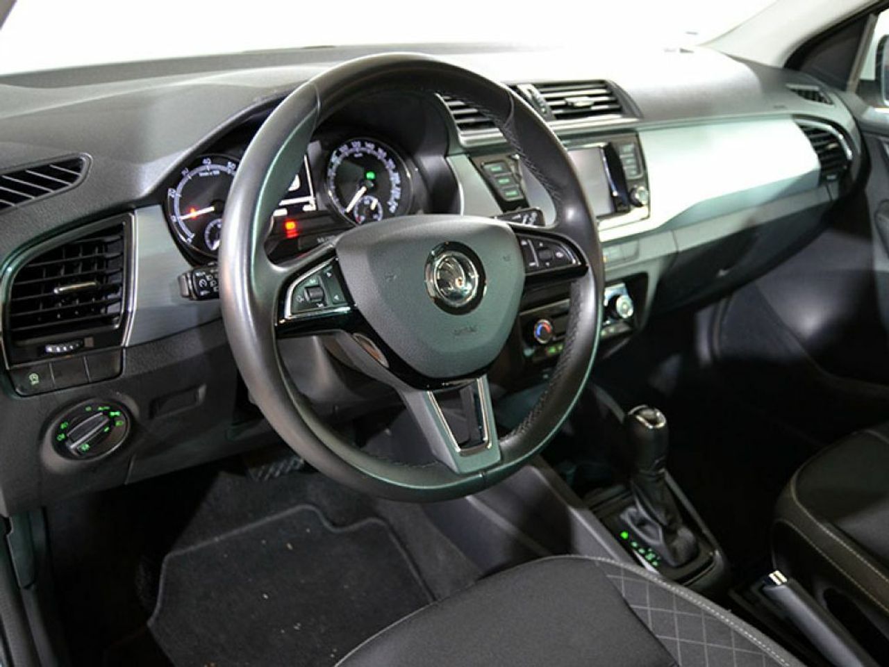 Foto Skoda Fabia 11