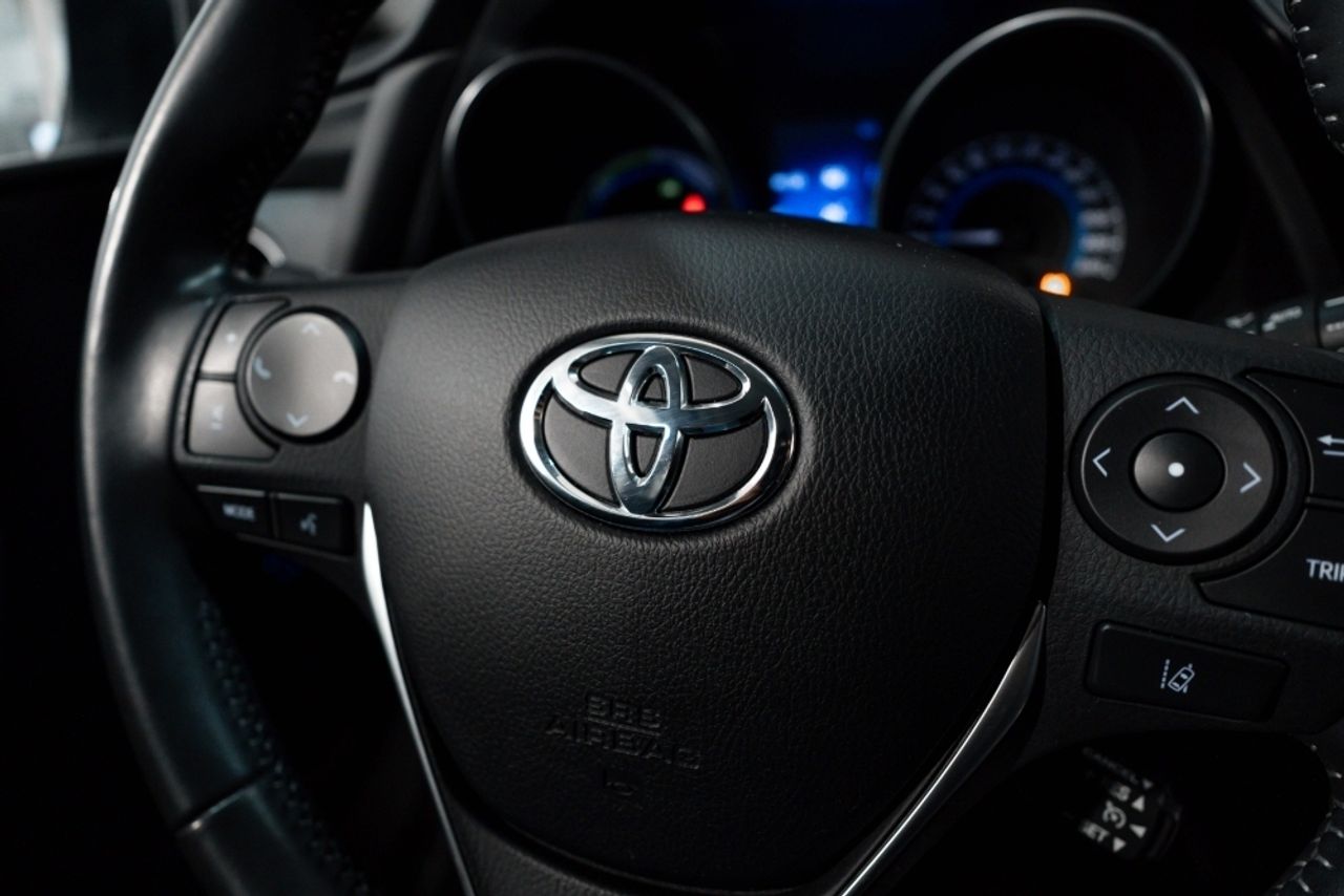 Foto Toyota Auris 16