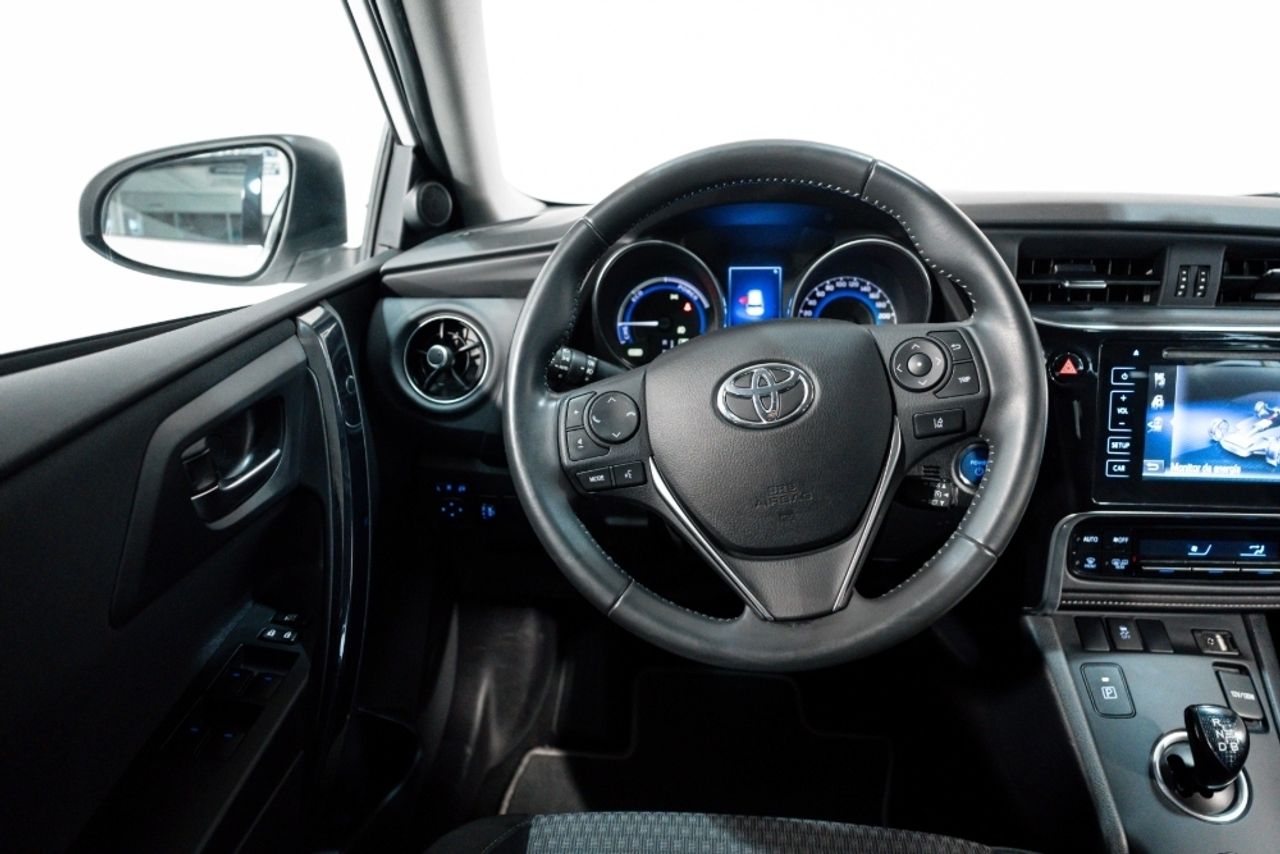 Foto Toyota Auris 26