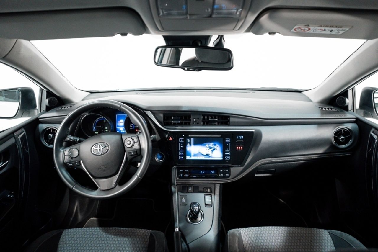Foto Toyota Auris 28