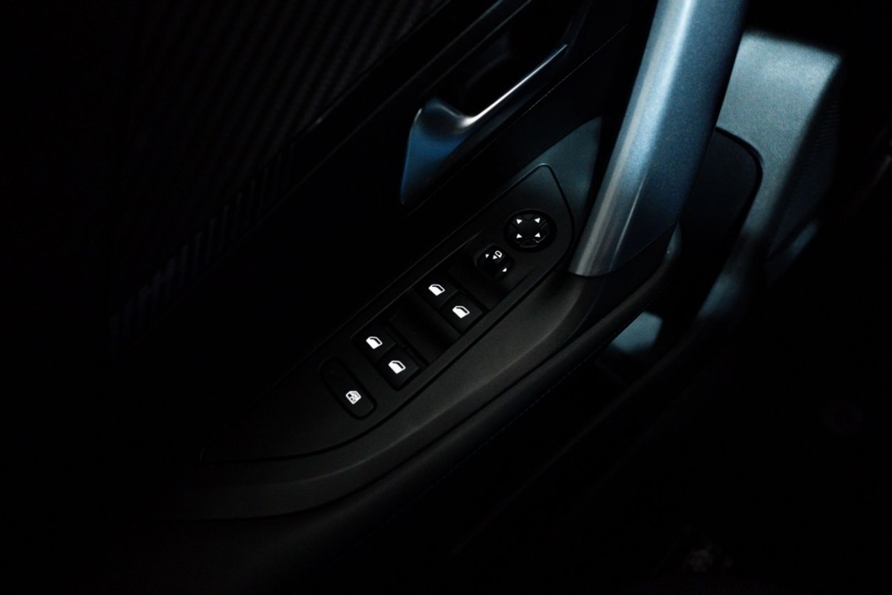 Foto Peugeot 2008 12