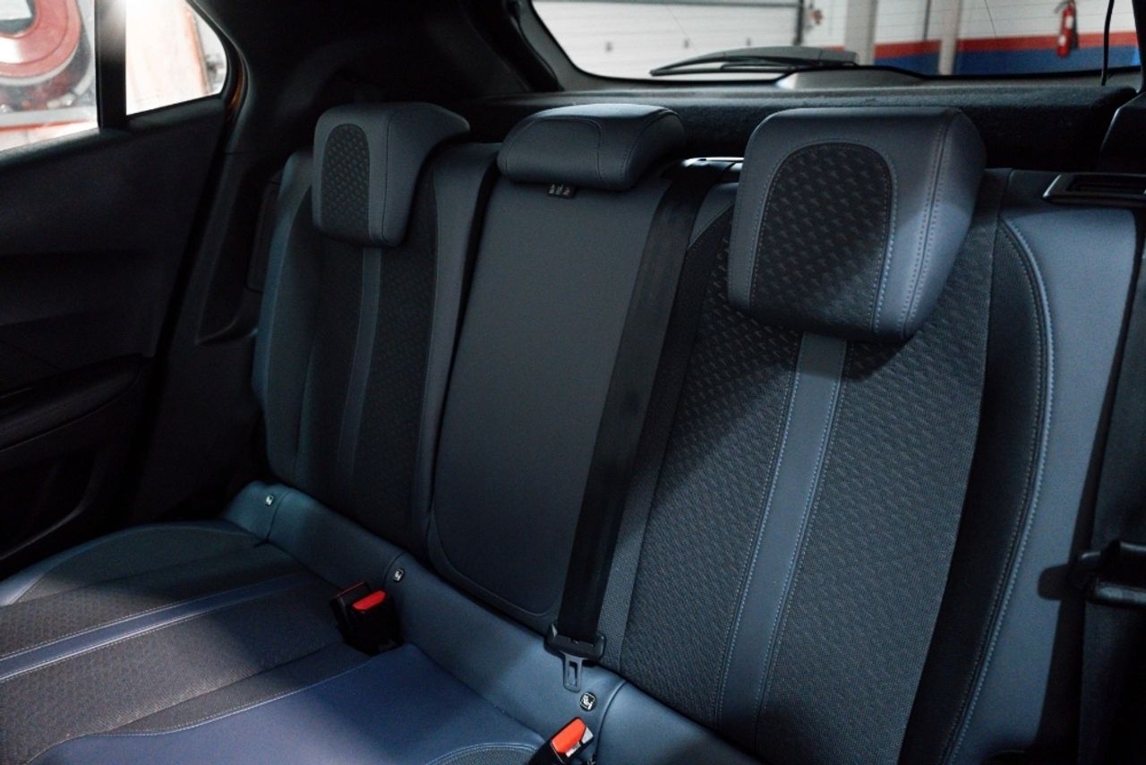 Foto Peugeot 2008 28