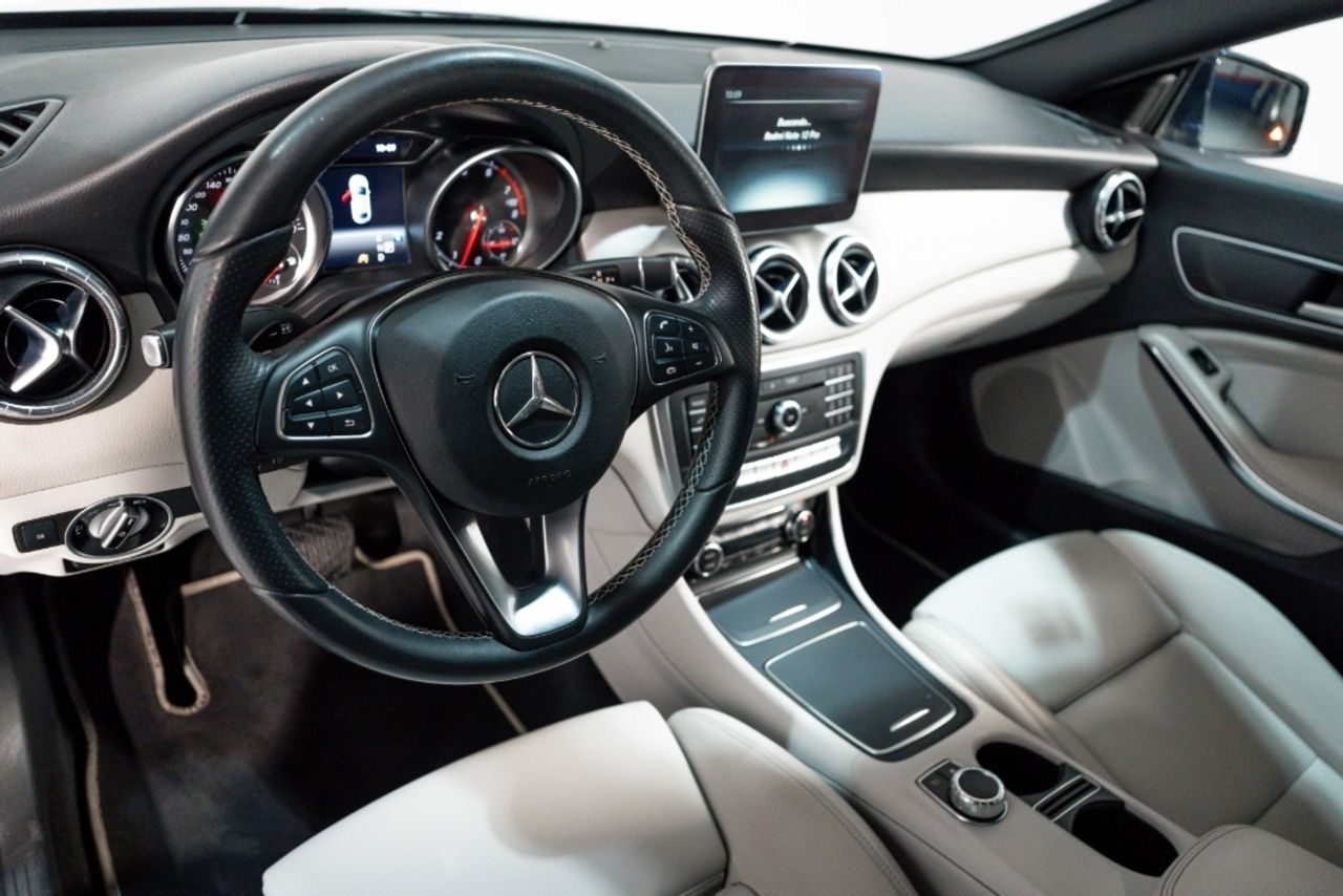 Foto Mercedes-Benz Clase CLA 7