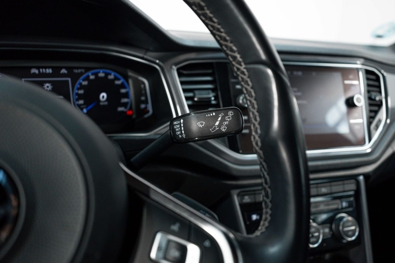 Foto Volkswagen T-Roc 17