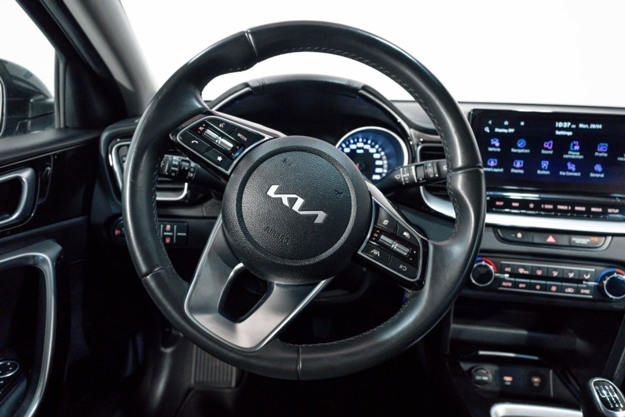 Foto Kia XCeed 24