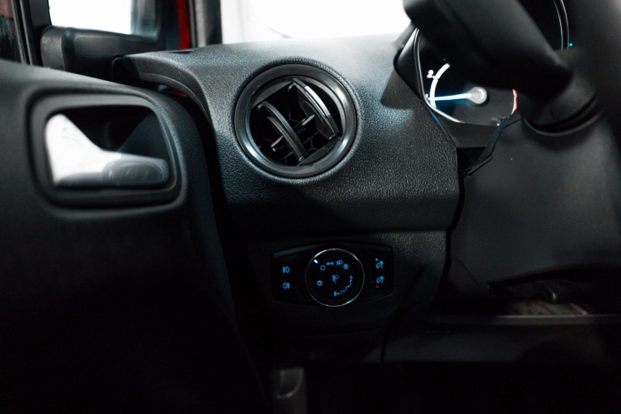 Foto Ford Tourneo Courier 11