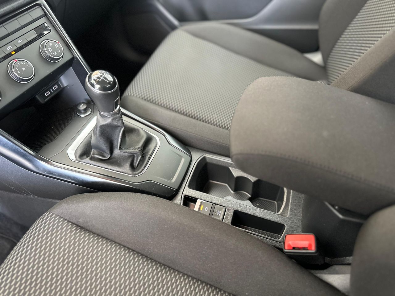 Foto Volkswagen T-Roc 12