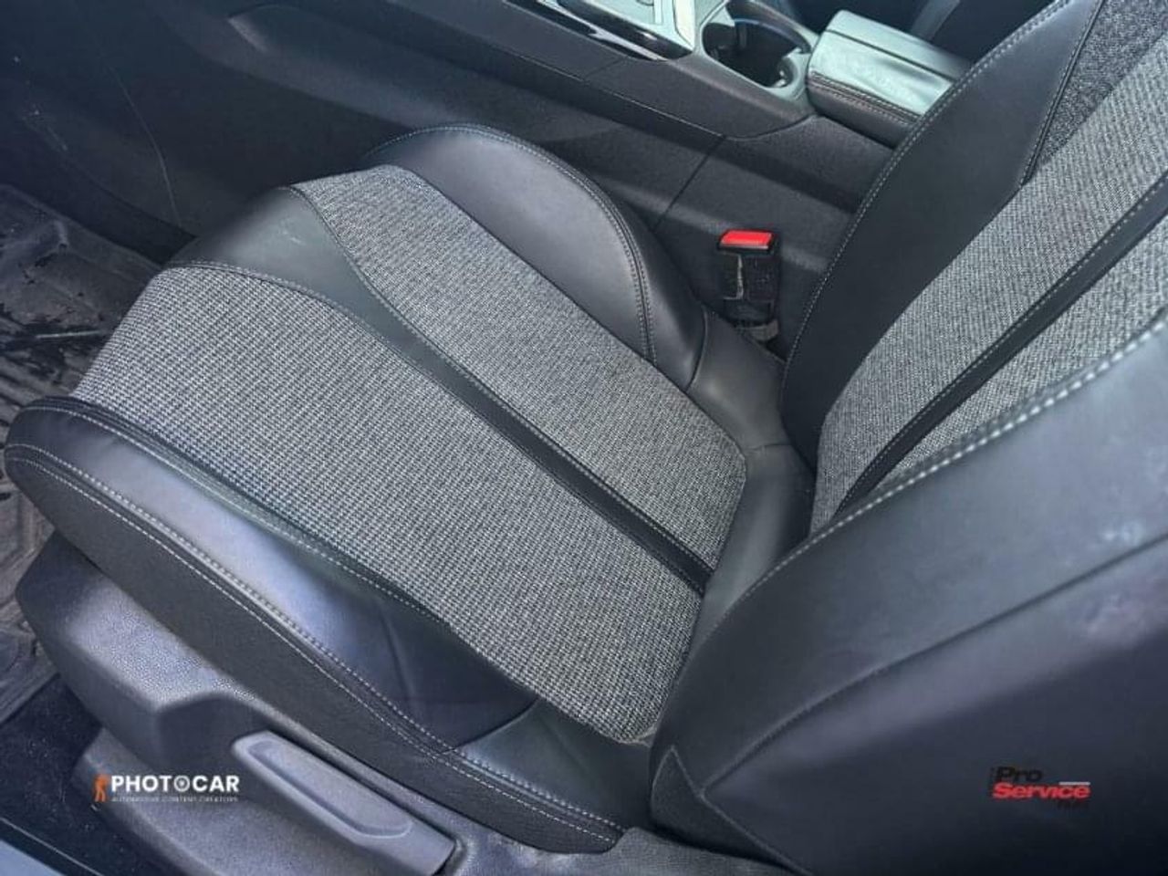 Foto Peugeot 3008 16