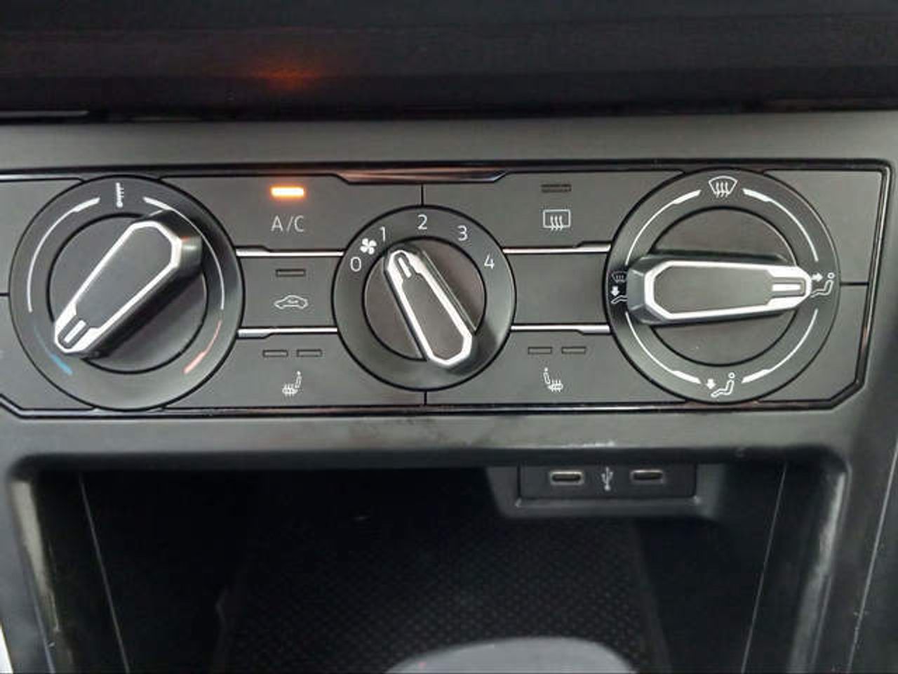 Foto Volkswagen Taigo 19