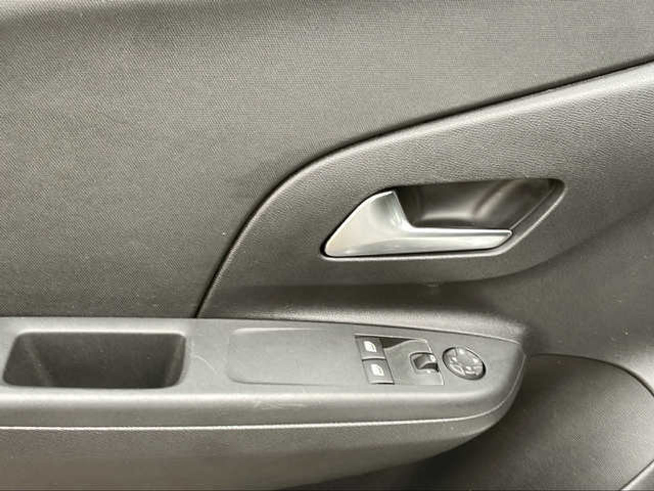 Foto Opel Corsa 10