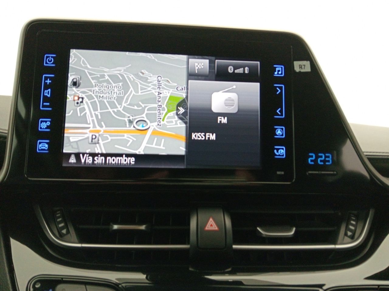 Foto Toyota C-HR 13