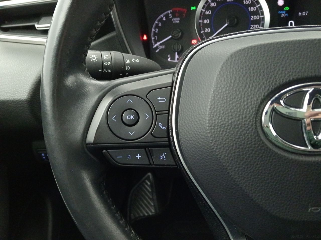 Foto Toyota Corolla 14