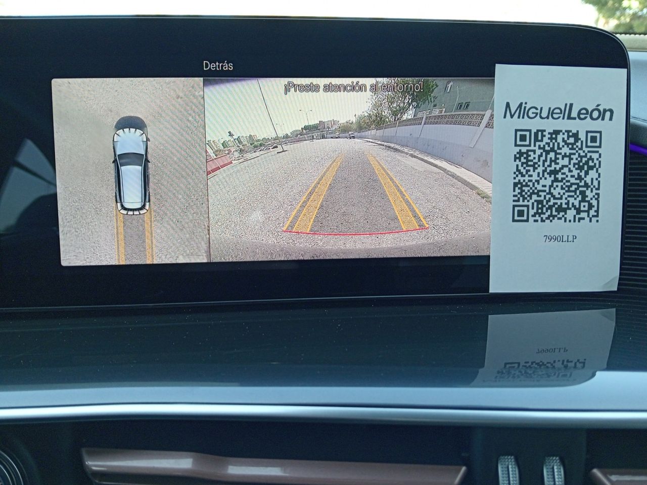 Foto Mercedes-Benz EQC 14
