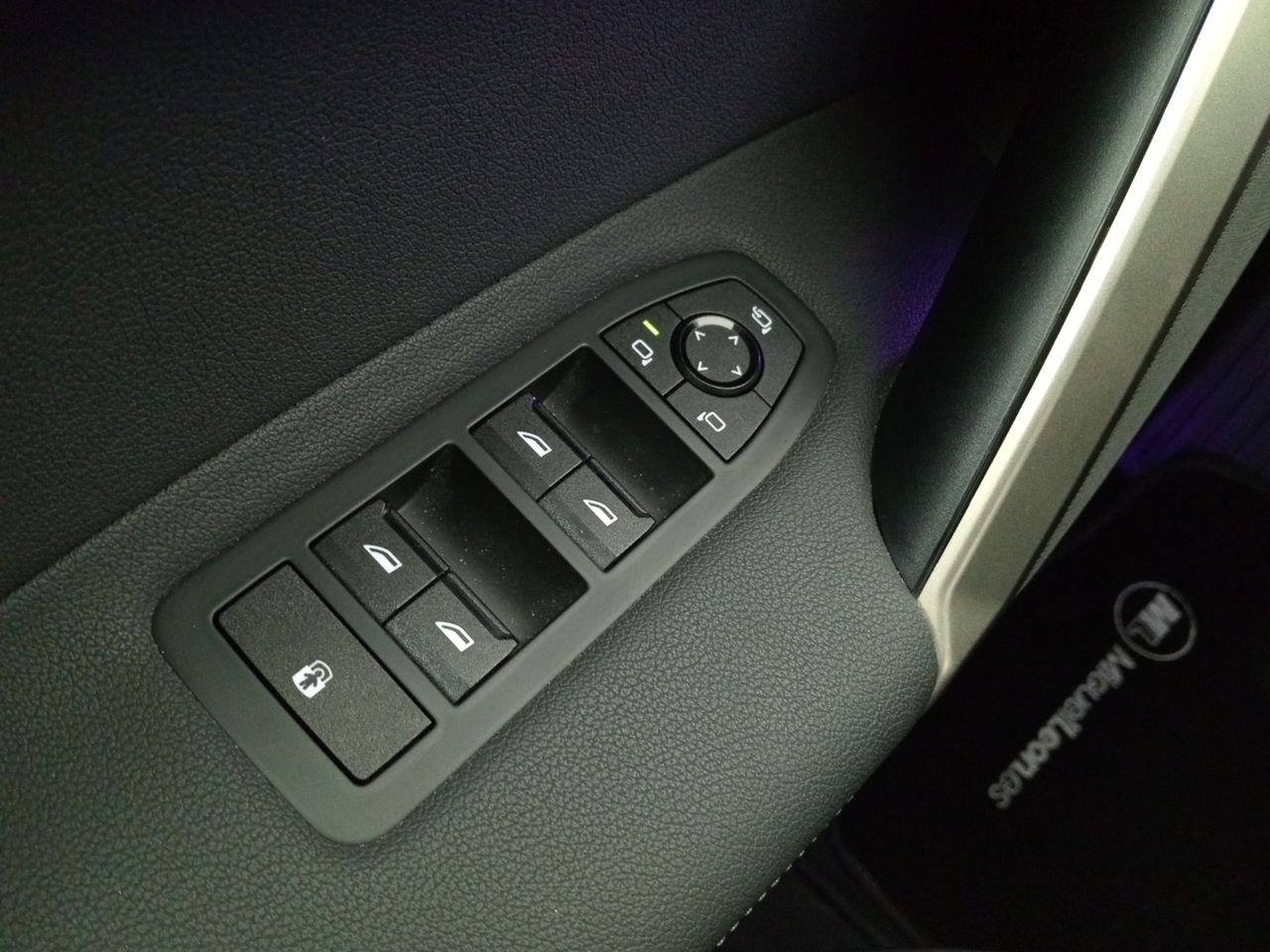 Foto BMW iX3 21