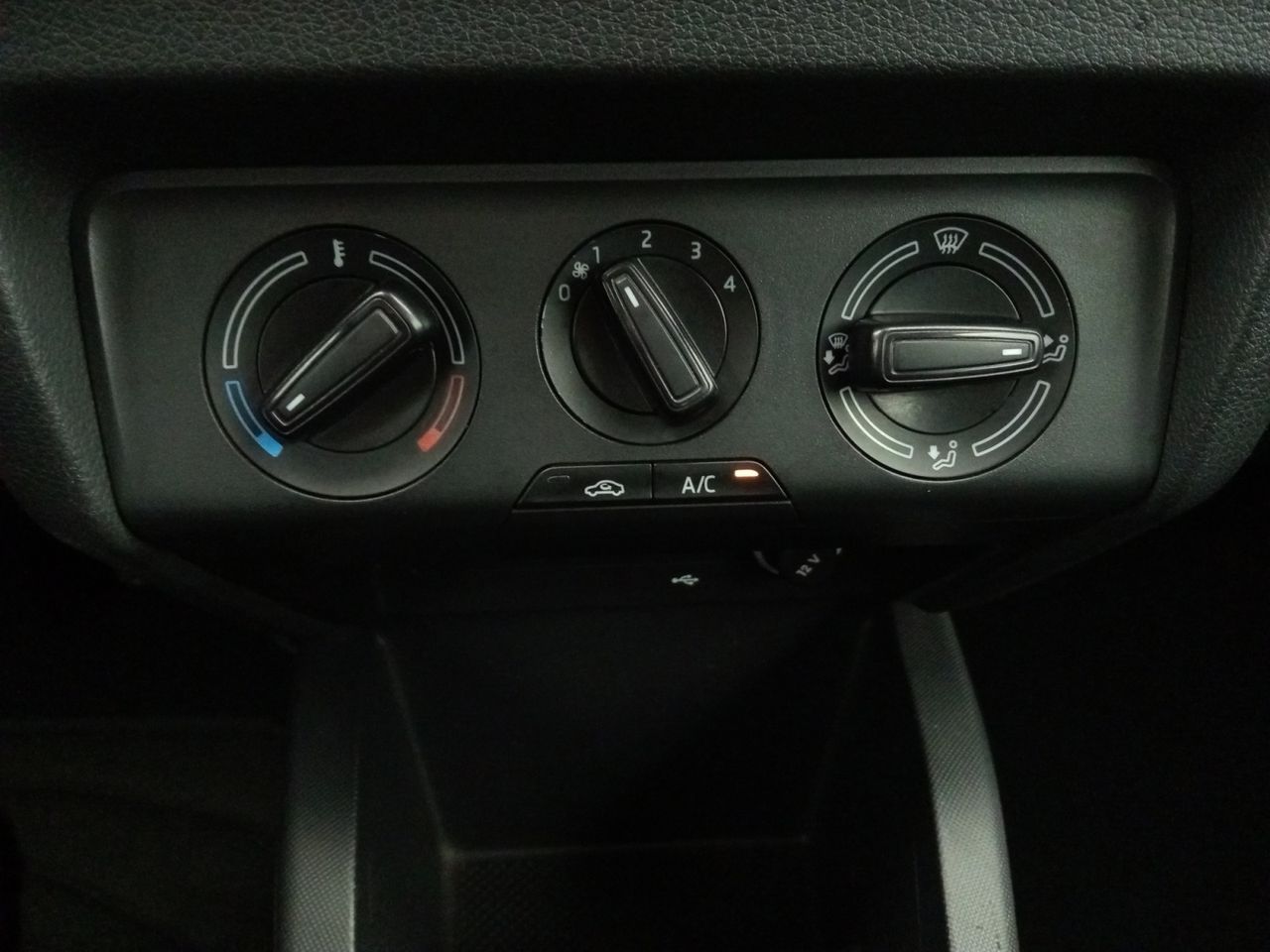 Foto Skoda Fabia 12