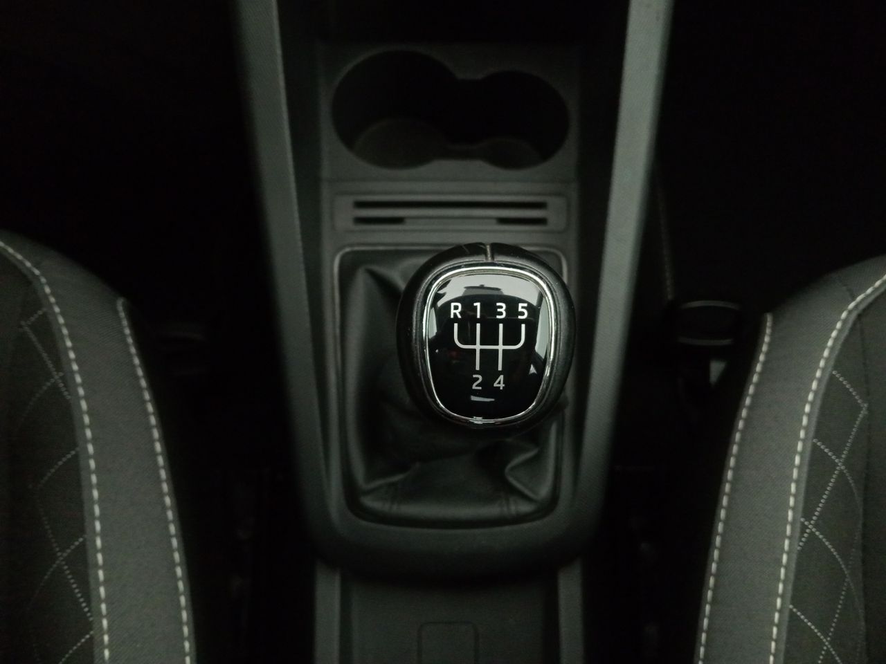 Foto Skoda Fabia 13
