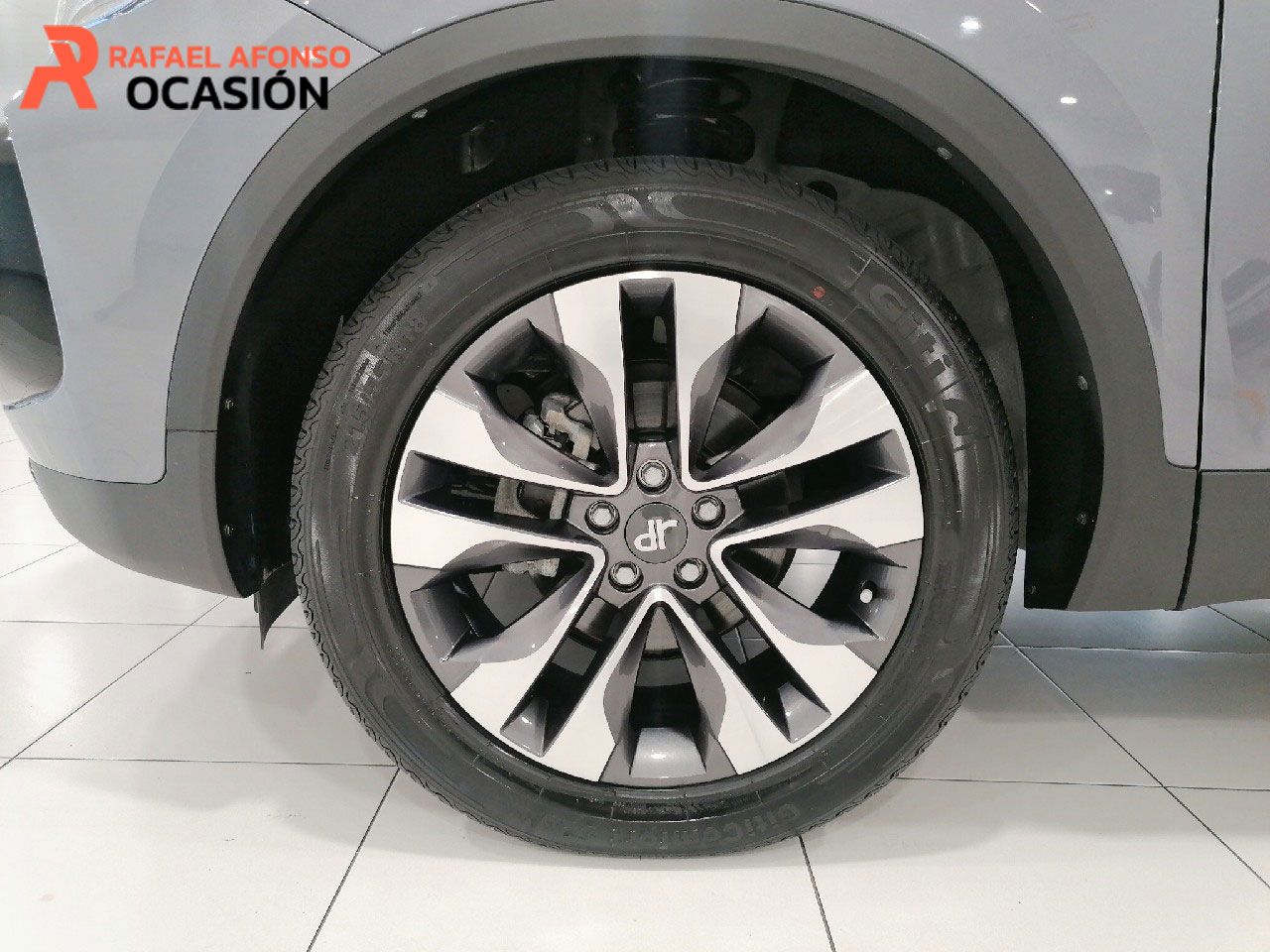 Foto DR Automobiles DR5 17
