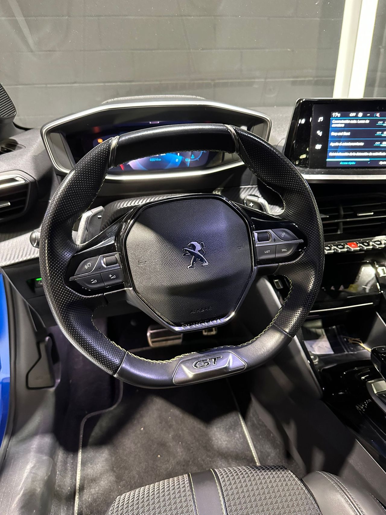 Foto Peugeot 208 14