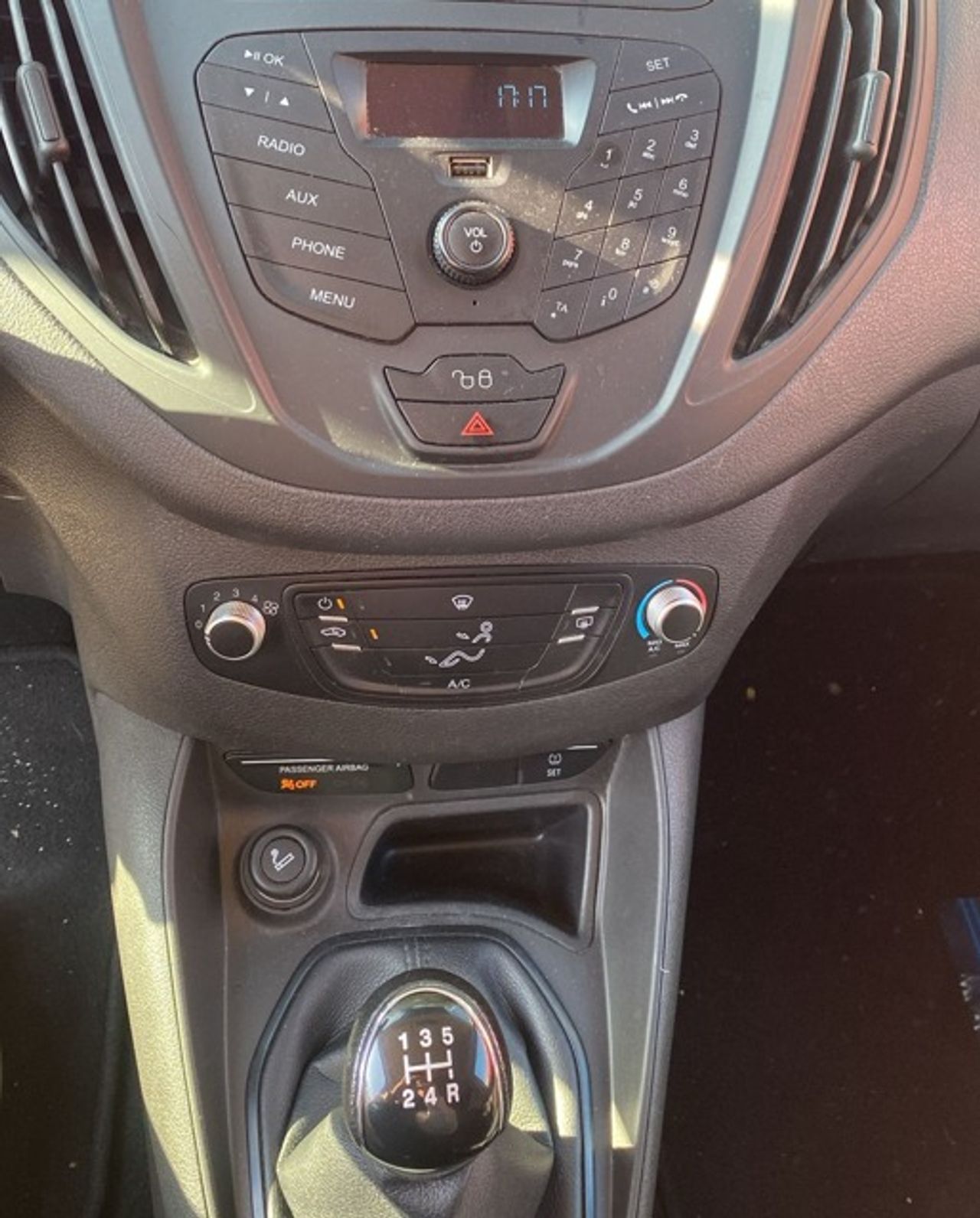 Foto Ford Tourneo Courier 15
