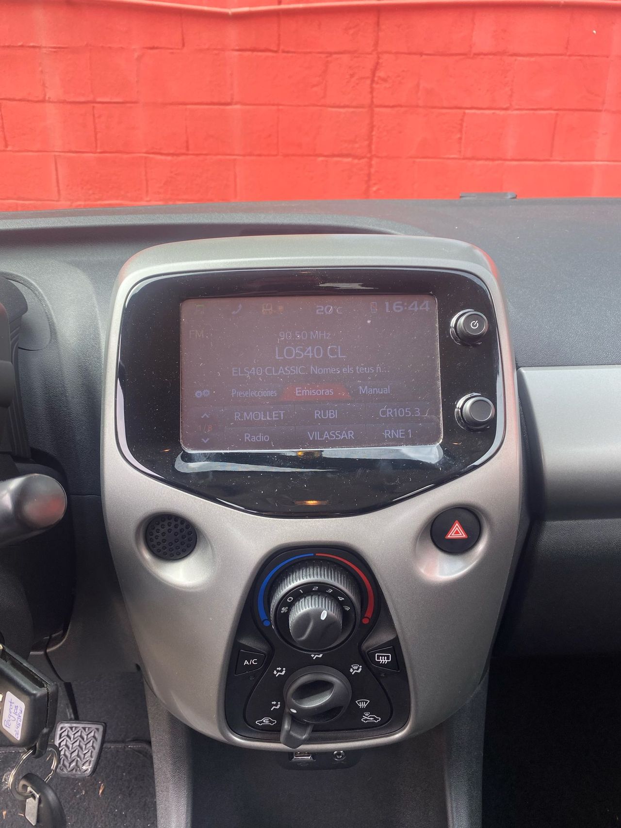 Foto Peugeot 108 14