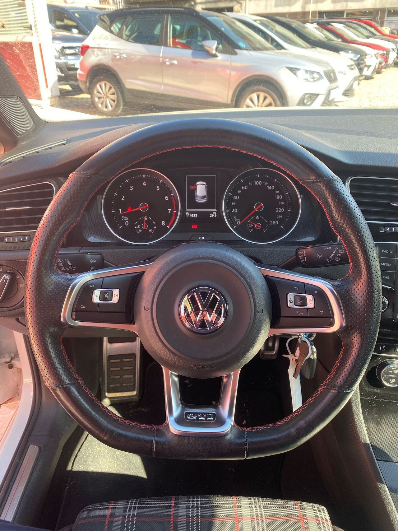 Foto Volkswagen Golf 16