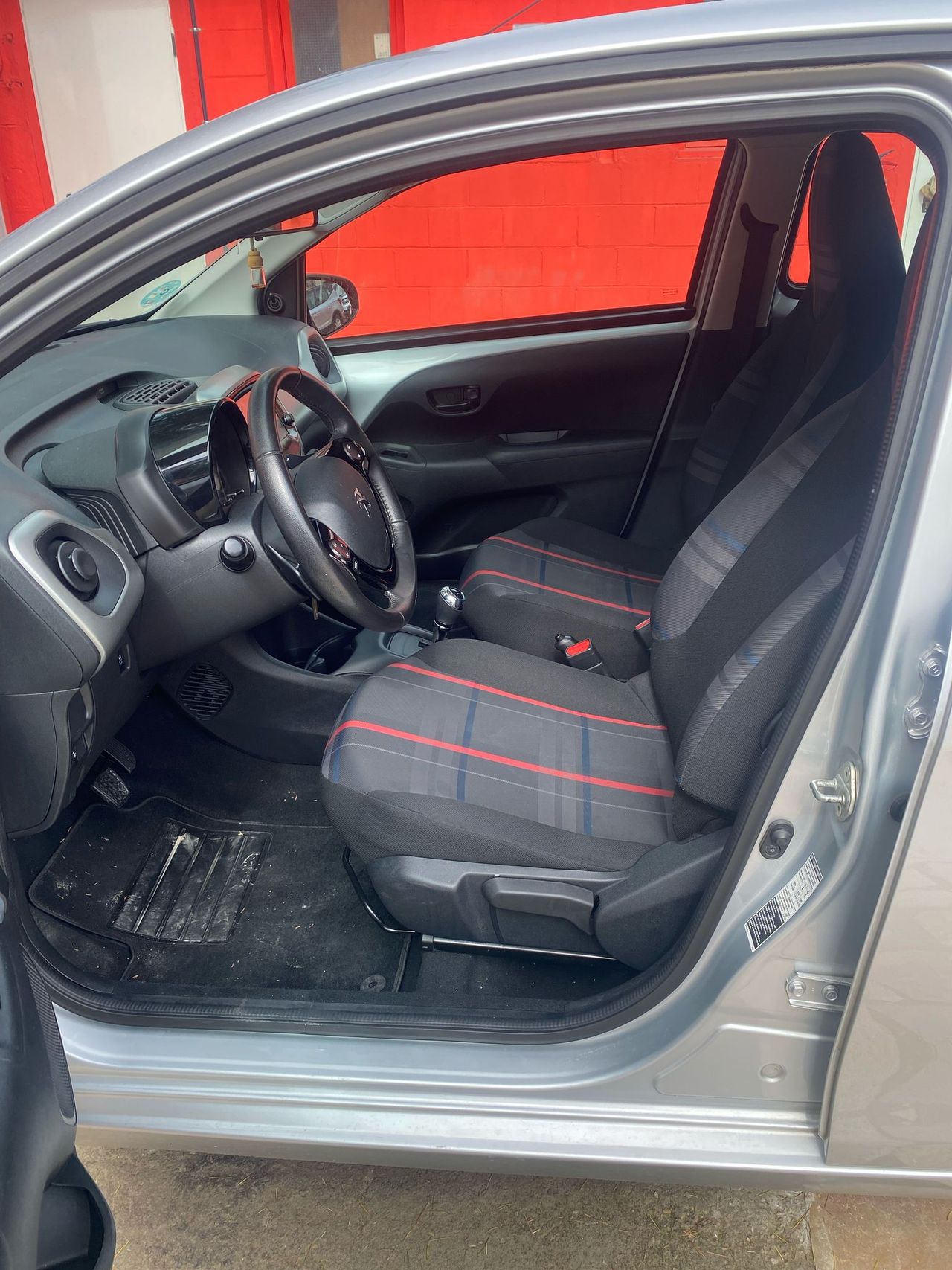 Foto Peugeot 108 12