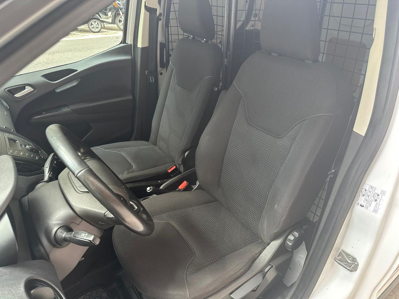 Foto Ford Tourneo Courier 8
