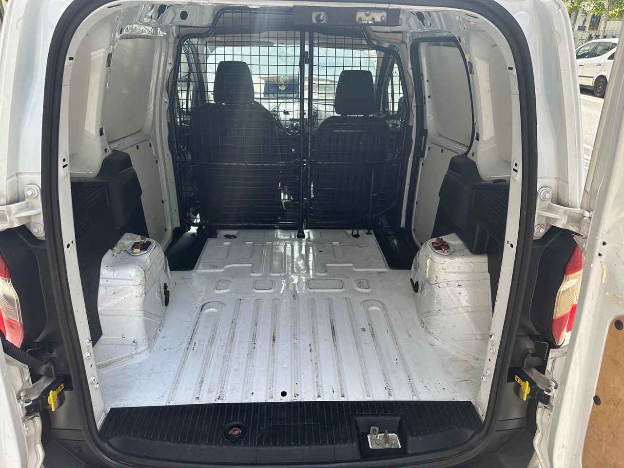 Foto Ford Tourneo Courier 14