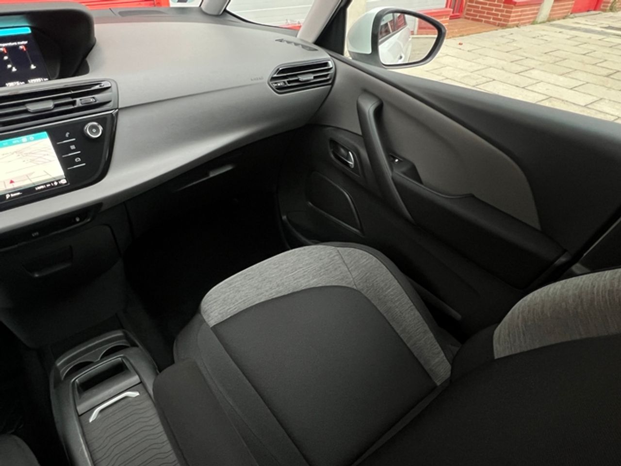 Foto Citroën Grand C4 SpaceTourer 35