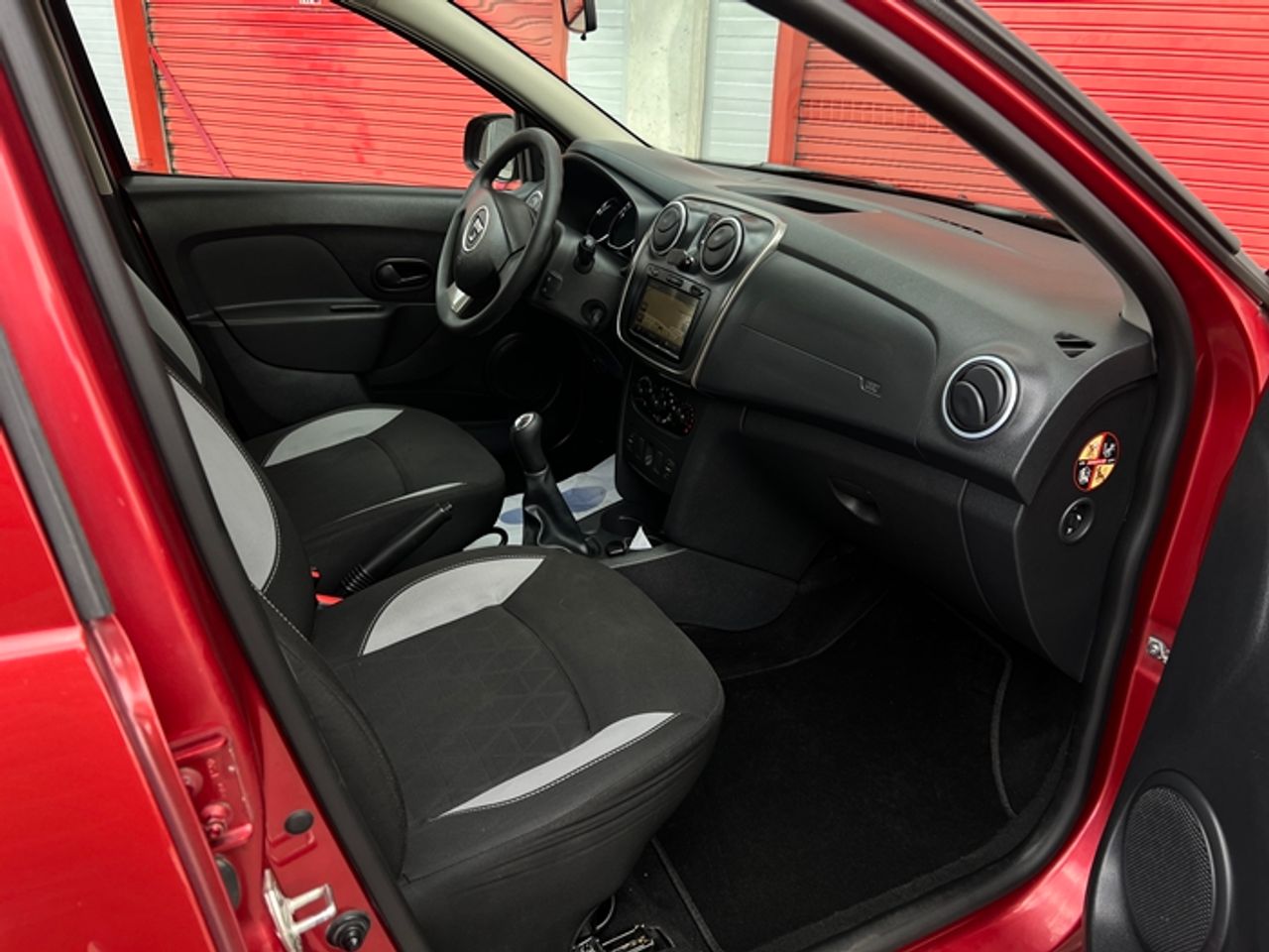Foto Dacia Sandero 17