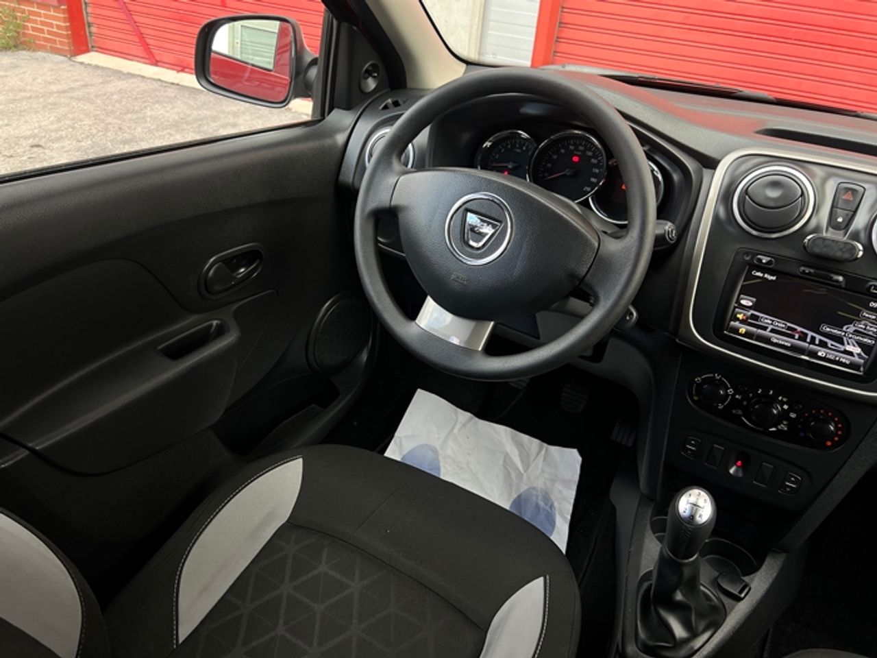 Foto Dacia Sandero 24
