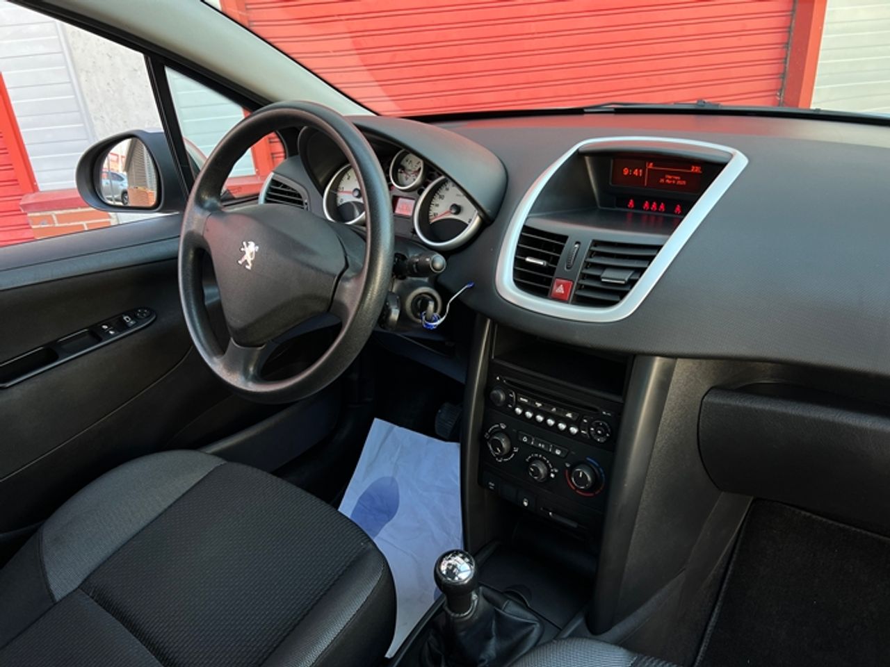 Foto Peugeot 207 11