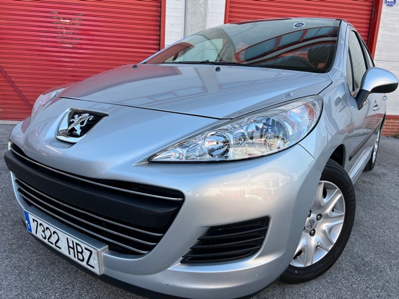 Foto Peugeot 207 16