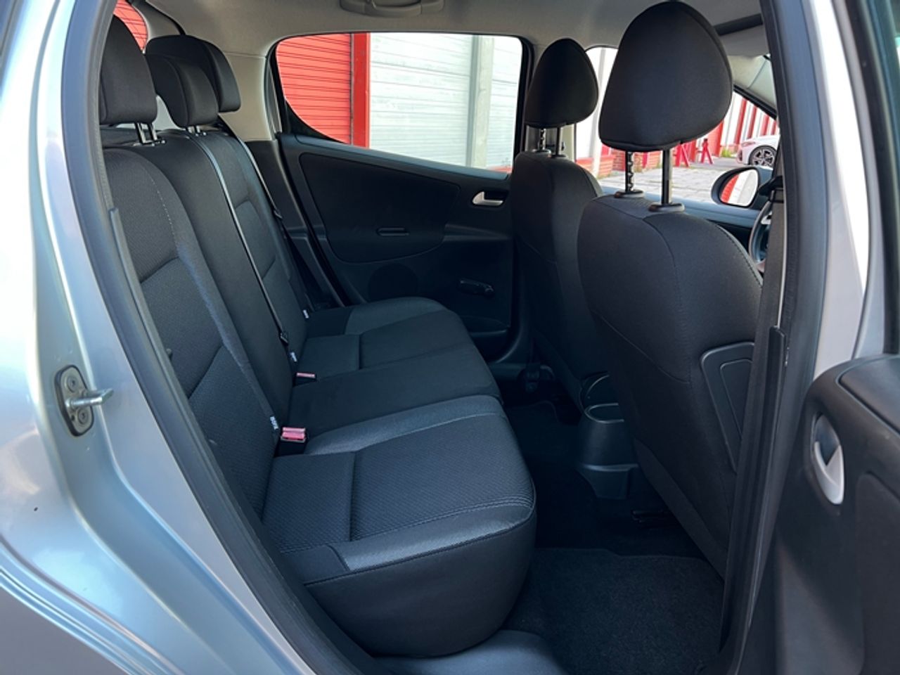 Foto Peugeot 207 21