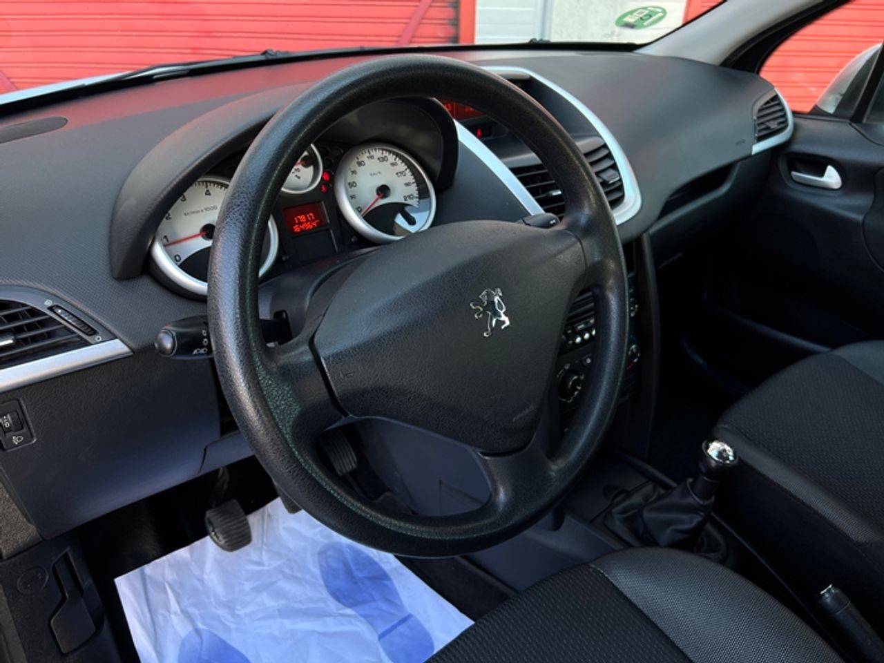 Foto Peugeot 207 26