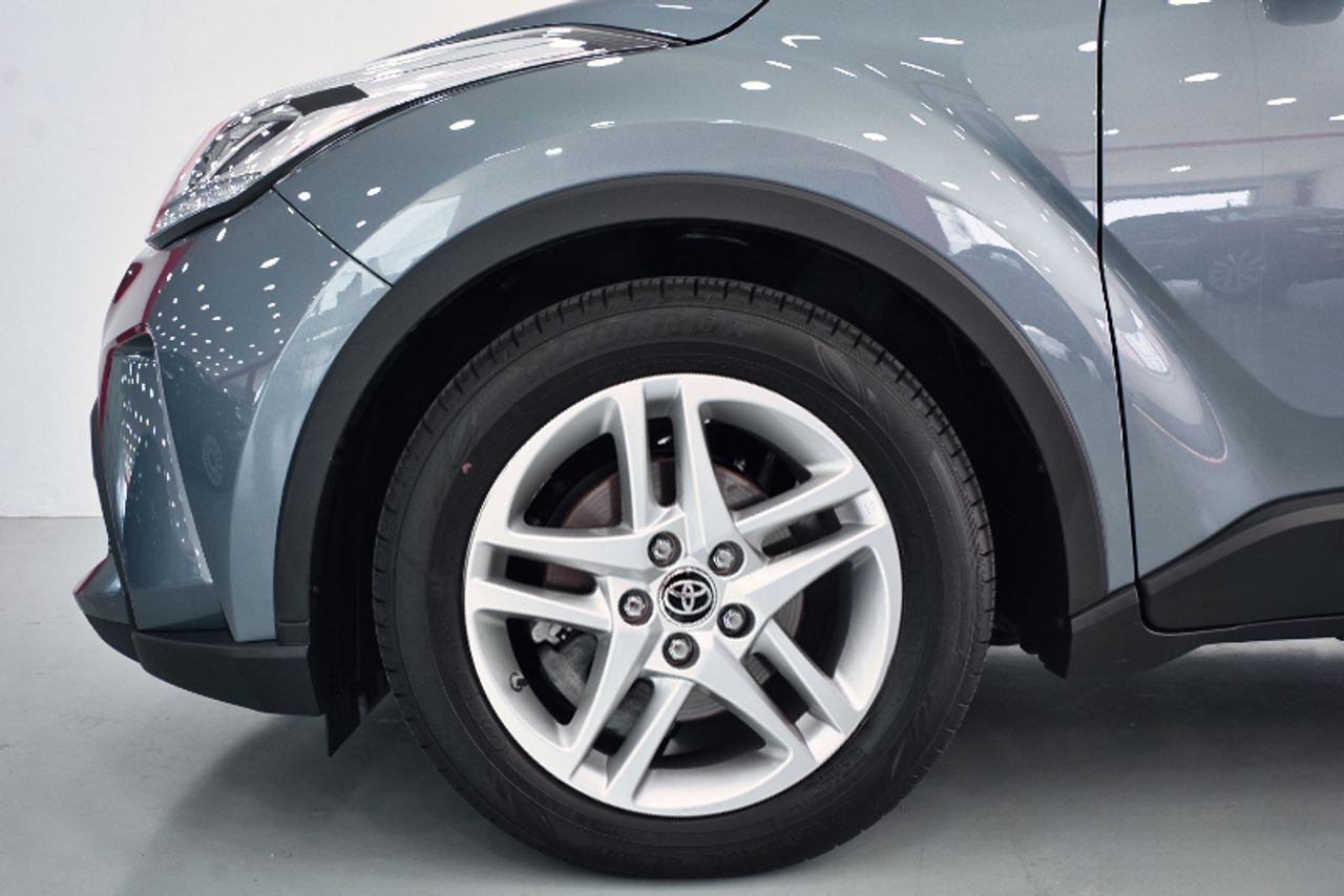 Foto Toyota C-HR 10