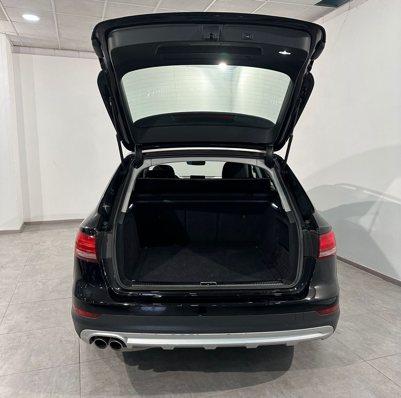 Foto Audi A4 Allroad Quattro 10