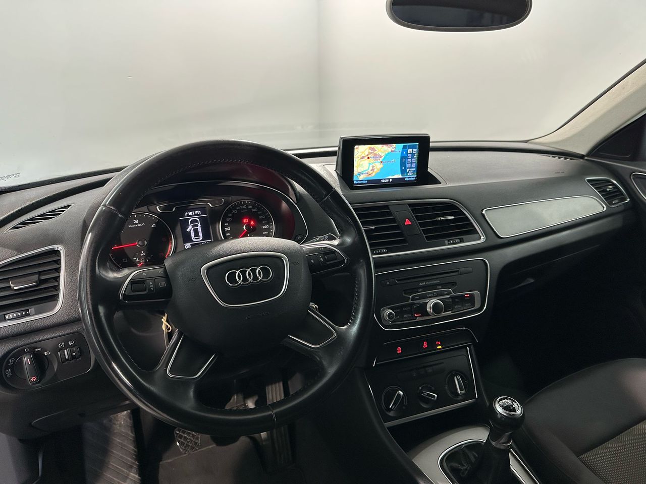 Foto Audi Q3 8