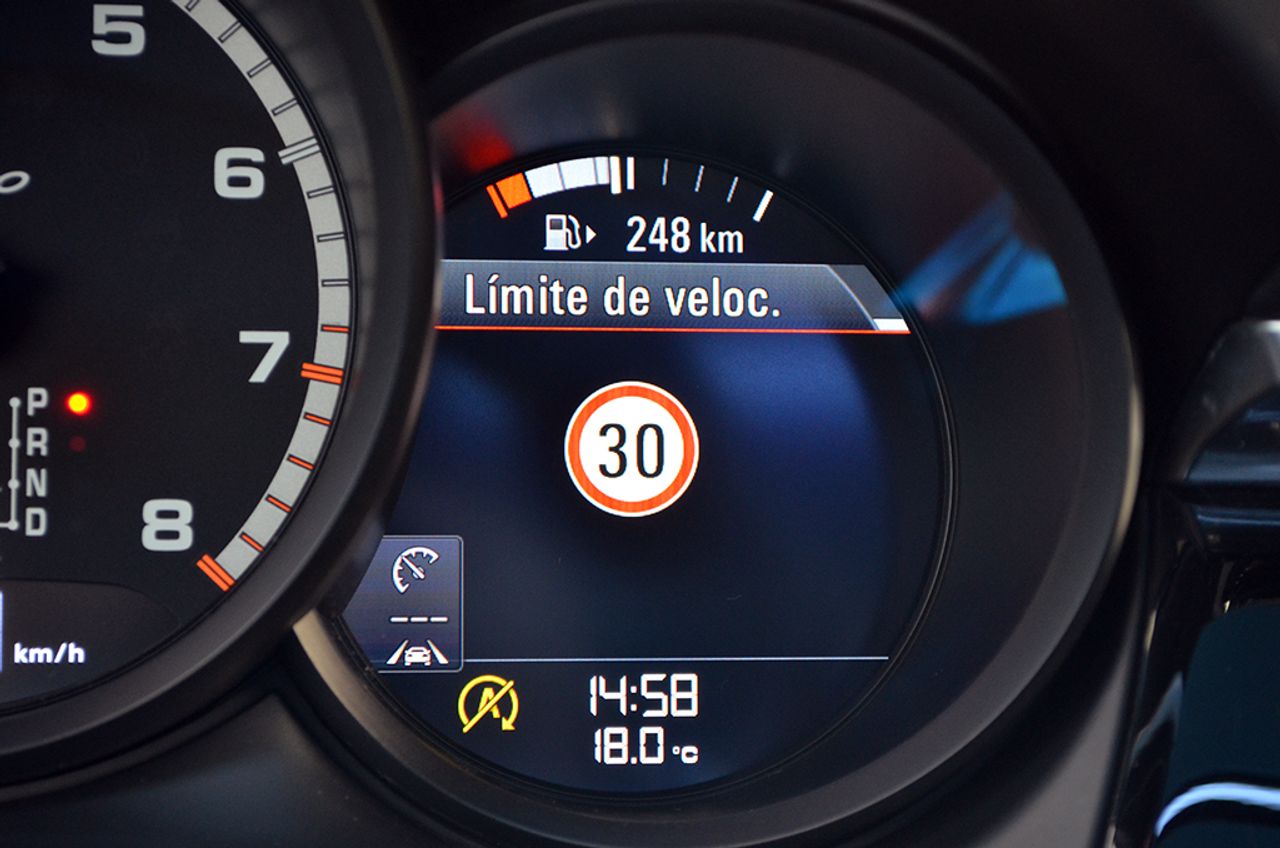 Foto Porsche Macan 34