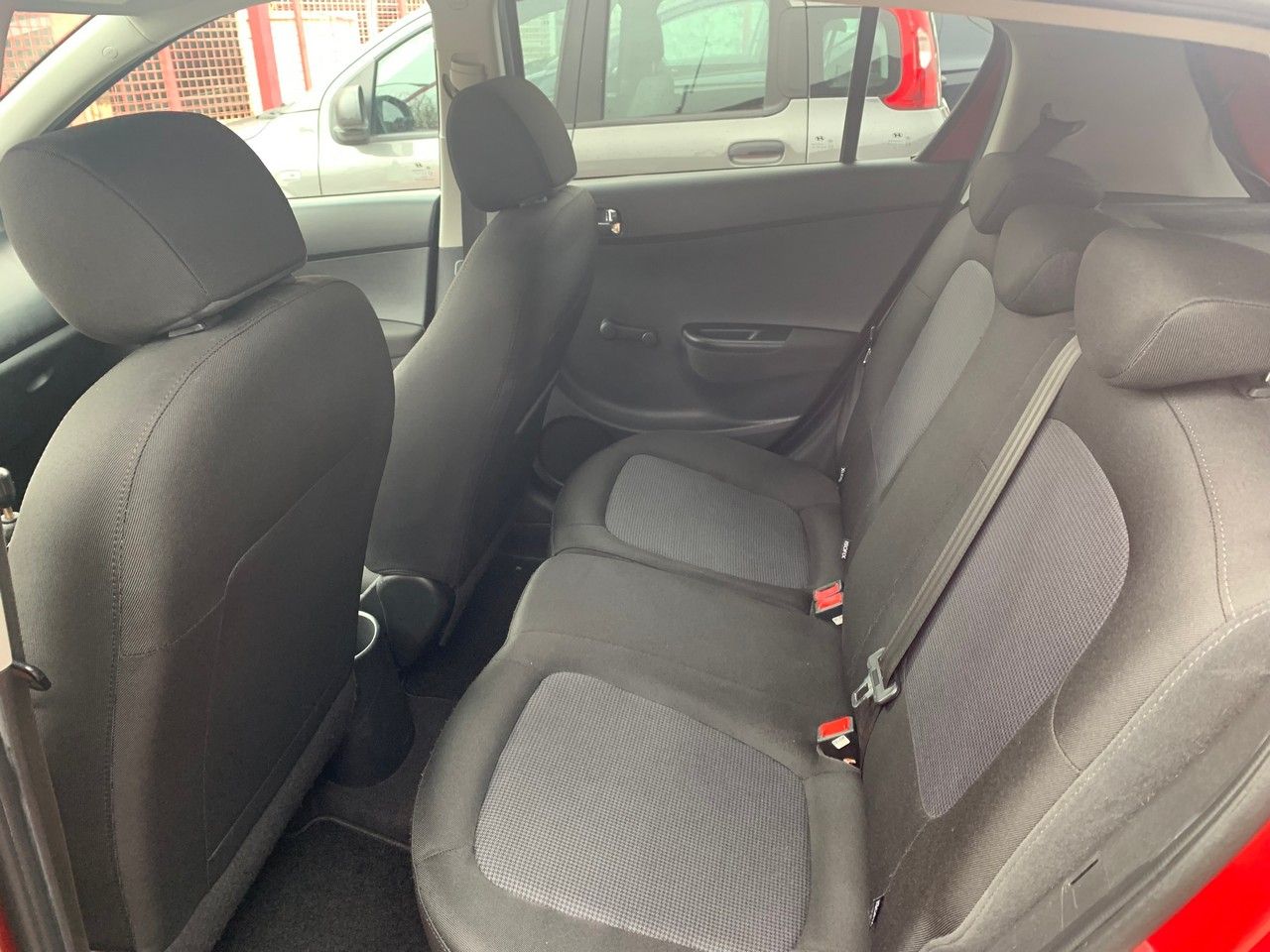Foto Hyundai i20 9