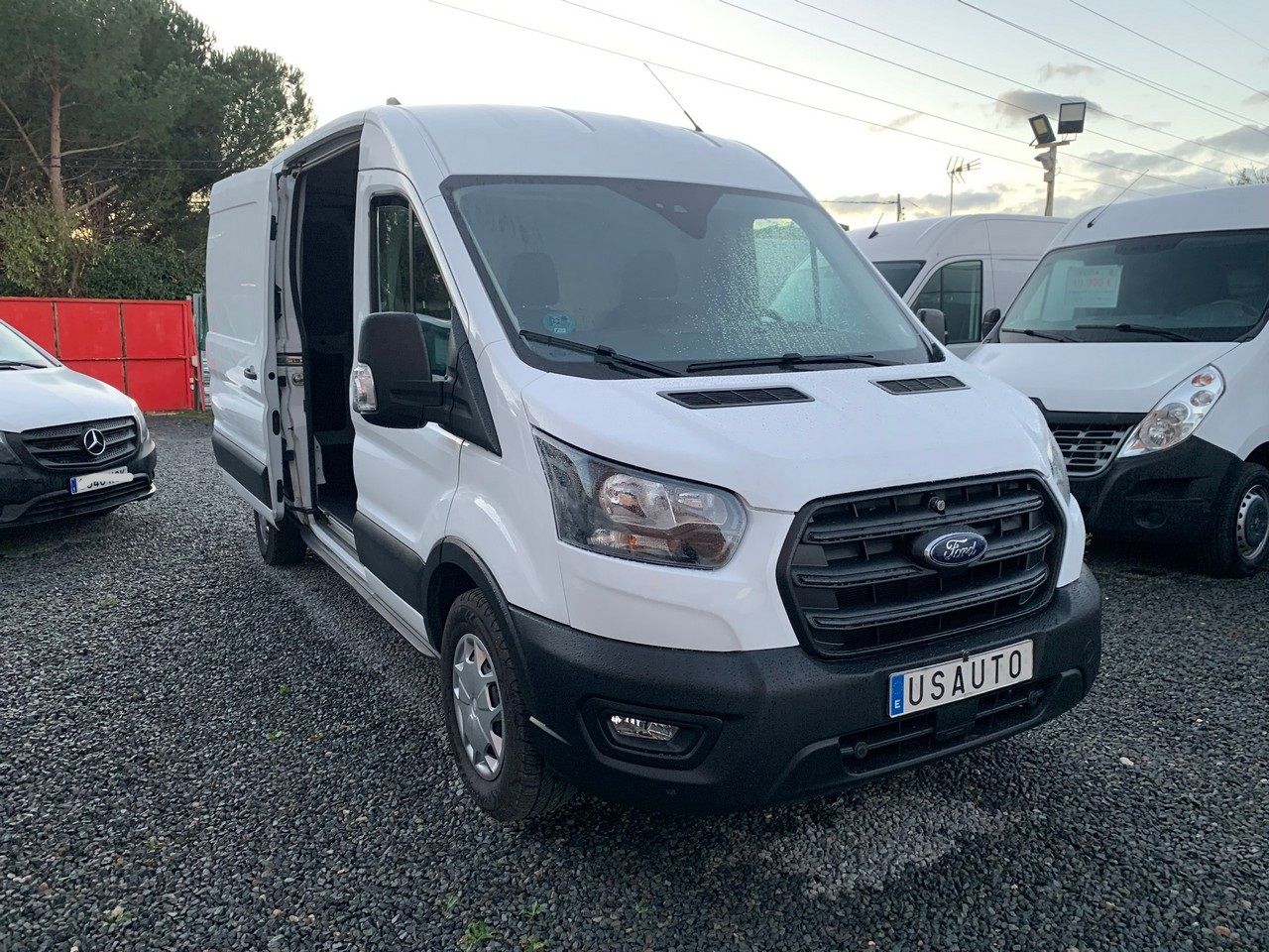 Foto Ford Transit  Courier 2