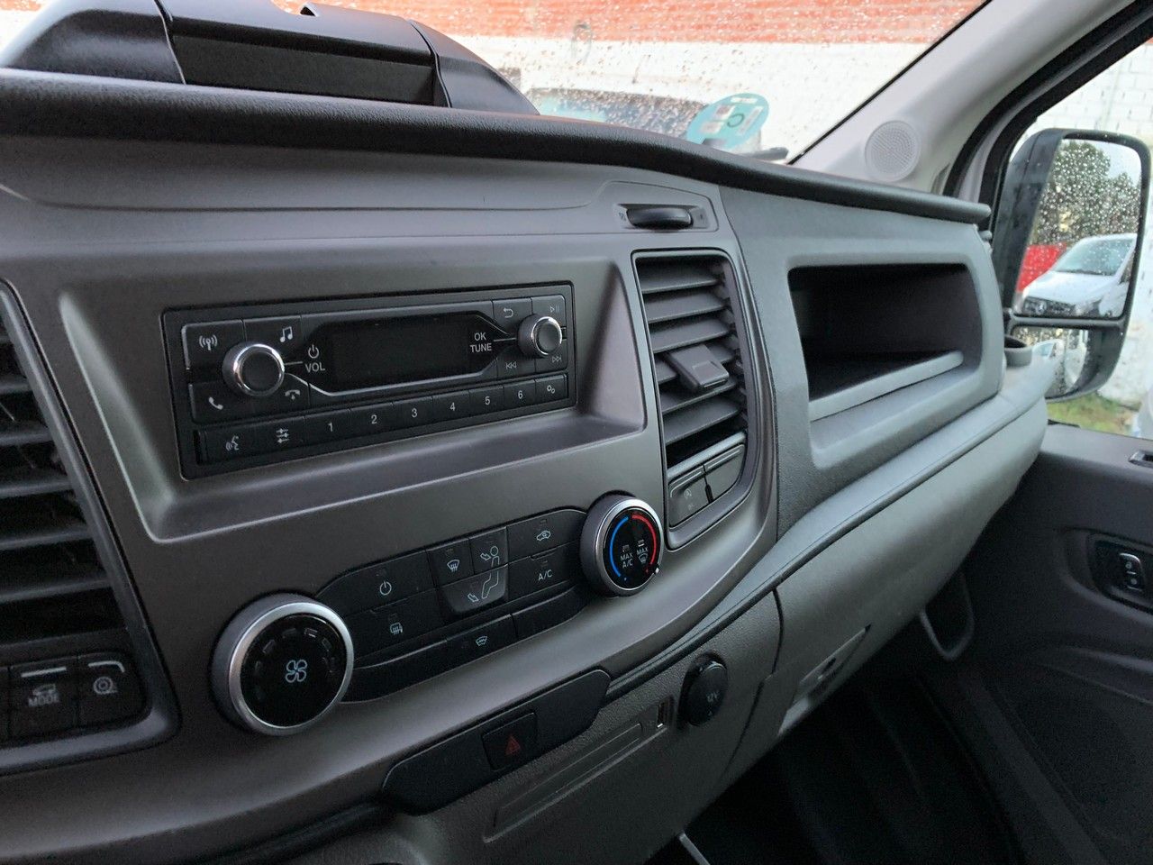 Foto Ford Transit  Courier 14