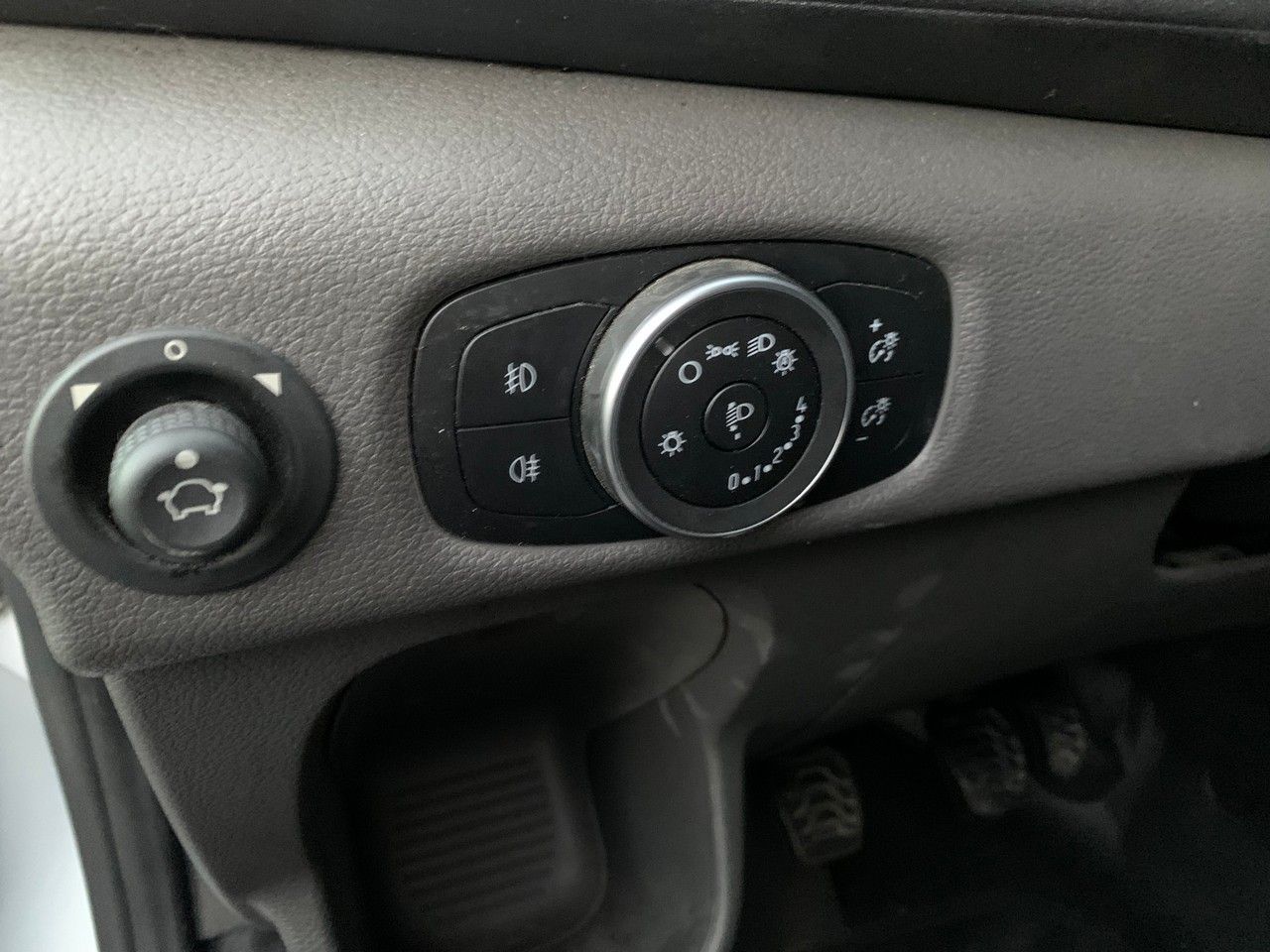 Foto Ford Transit  Courier 17